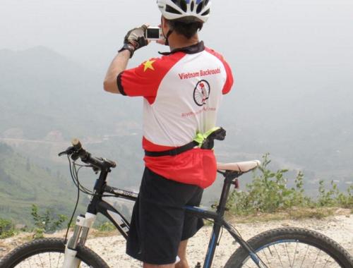Cycling tours in Sapa offer picturesque landscapes, terraced rice fields, and the tribal culture along the mountain valleys.