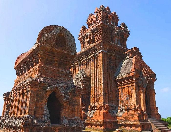 Cycling from Nha Trang to Hoi An, explore Cham Villages, and it's towers in Quy Nhon, Binh Dinh
