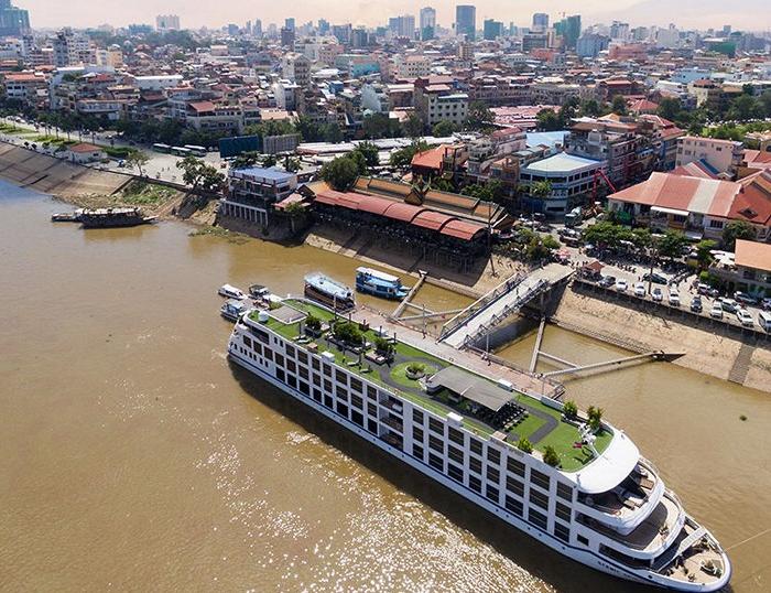 Speed boat down tream Mekong river to Chau Doc, explore Mekong rice bowl to Ho Chi Minh
