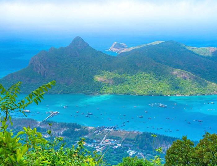 Biking Mekong to Con Dao Islands explore vibrant villages of Tra Vinh, Can Tho and Soc Trang before a speed boat to ConDao Islands.