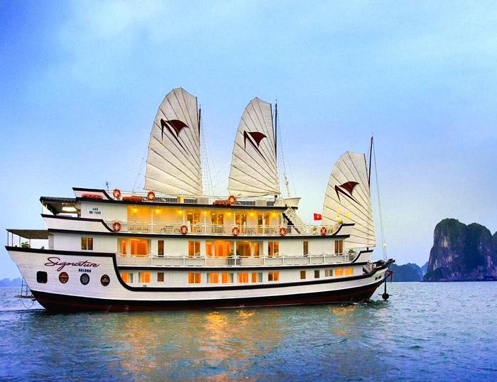 Cycling  to Mai Chau valley, explore Pu Luong rice terraces, rowed boat in Tam Coc, cruise on Ha Long Bay