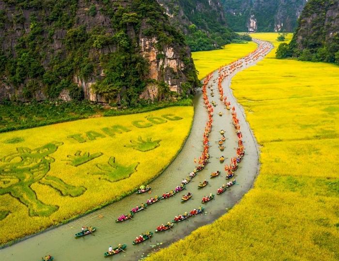 Cycling to Tam Coc, Ninh Binh, explore Cuc Phuong Park