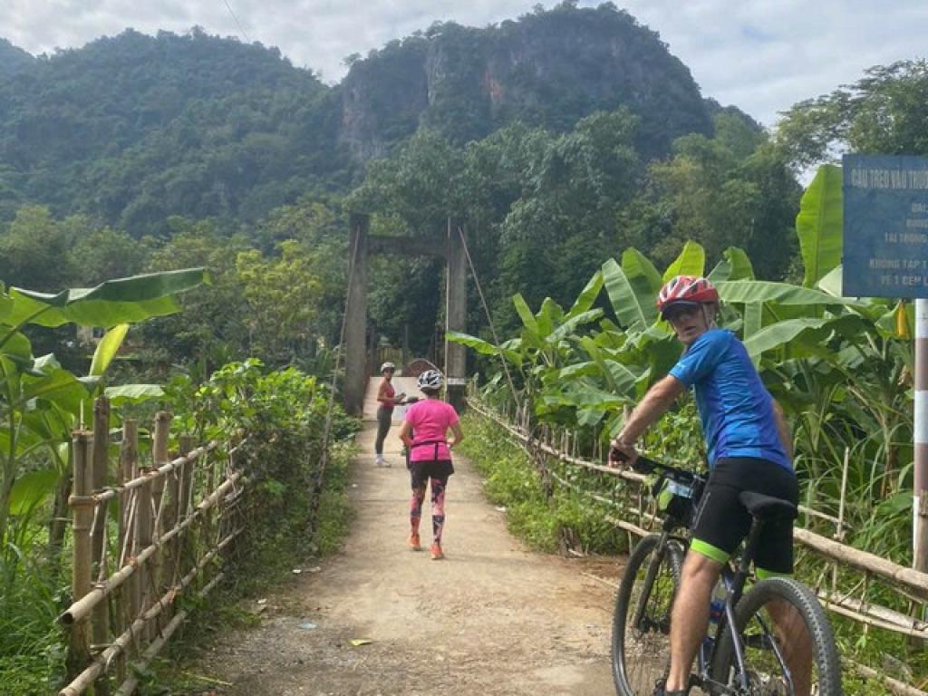Biking to Mai Chau- Pu Luong-Tam Coc- Ha Long